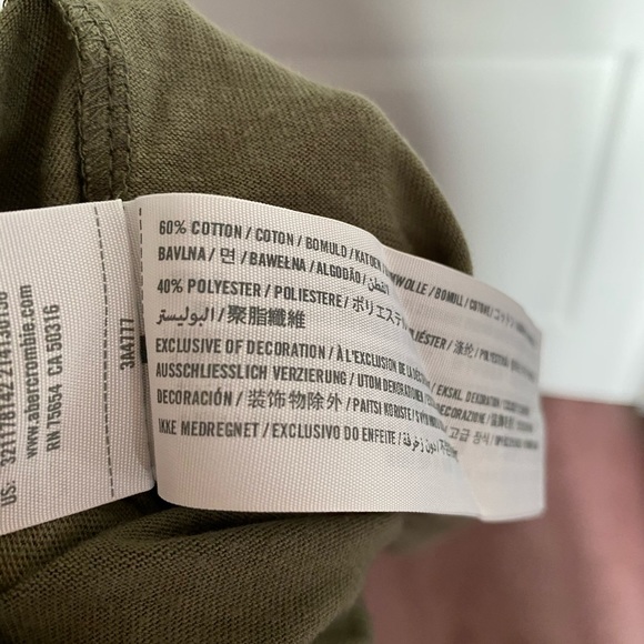 Hollister Button Front Shirt - Picture 7 of 7